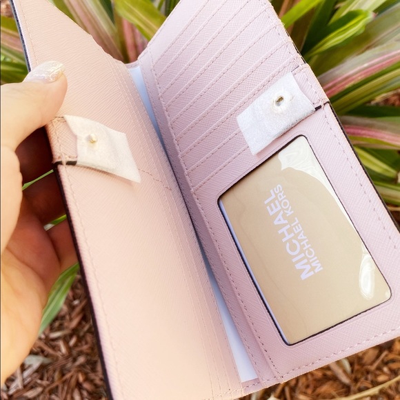 NWT Michael Kors Jet Set Large bifold Wallet pink - Picture 3 of 6